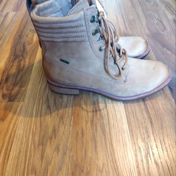 Women's Sofft Leather Lace Up Boots Light Tan Size 7.5M - Picture 2 of 7